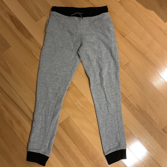 3 Boys Grey Joggers - Toronto Raptors/Urban Heritage, Children’s Place, Gymboree - Picture 8 of 17